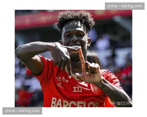 里尔俱乐部与24岁队长完成续约，粉碎其夏季转会传闻