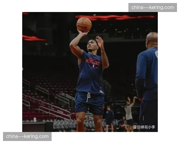 达柳斯·加兰完成快船首秀,伦纳德对新援寄予厚望 达柳斯·加兰完成快船首秀,伦纳德对新援寄予厚望